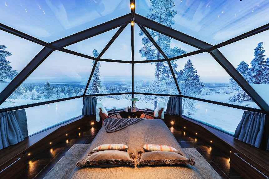 Levin Iglut small boutique hotel with glass igloos in Finnish Lapland